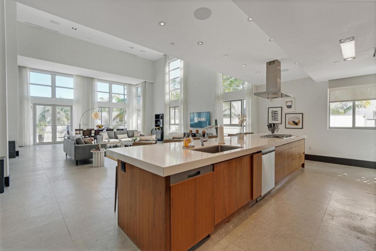 Roami At Collins Ave Ph Villa Miami Beach Exteriör bild